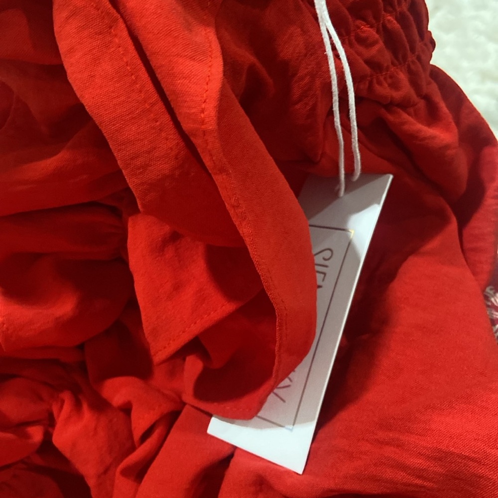 Red Ruffled Women's Top - Picture 4 of 4